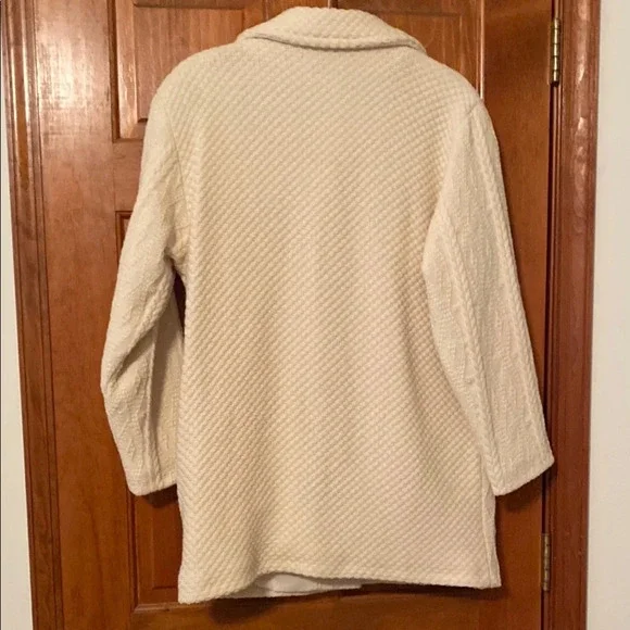 Vintage Boyne Valley Wool
Knit Coat Ivory
Handcrafted Lined Buttons
Pockets Med - Picture 8 of 11